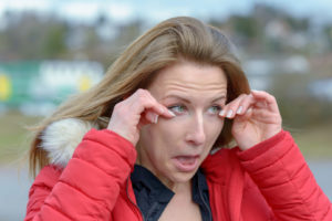 causes of burning eyes from sun and wind